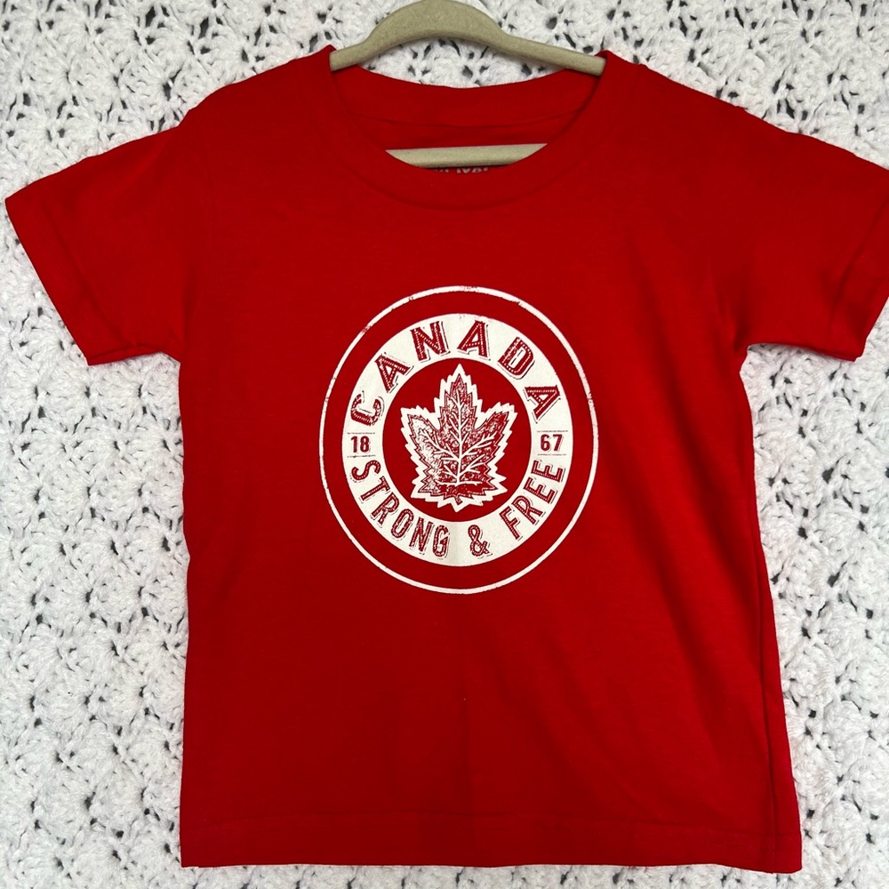 Red Canada Graphic T-Shirt